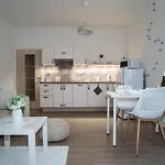 Apartmanovy Dum Sklipek شقة