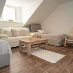 شقة Apartmanovy Dum Sklipek
