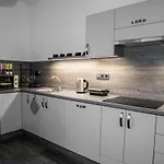شقة Apartmanovy Dum Sklipek
