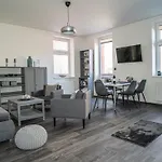 شقة Apartmanovy Dum Sklipek