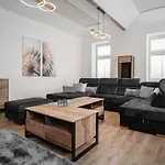 شقة Apartmanovy Dum Sklipek