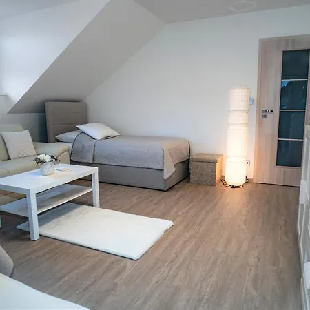 Apartmanovy Dum Sklipek