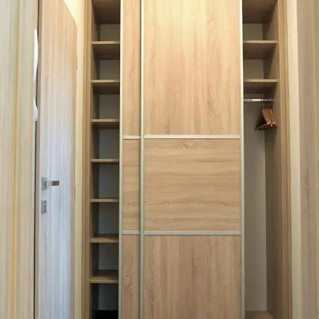 Apartmanovy Dum Sklipek Трутнов
