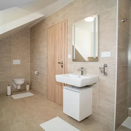 Apartmanovy Dum Sklipek Apartment *
