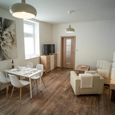 Apartmanovy Dum Sklipek Apartment Trutnov
