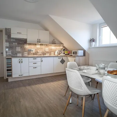 Apartmanovy Dum Sklipek *