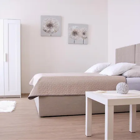 Apartment Apartmanovy Dum Sklipek