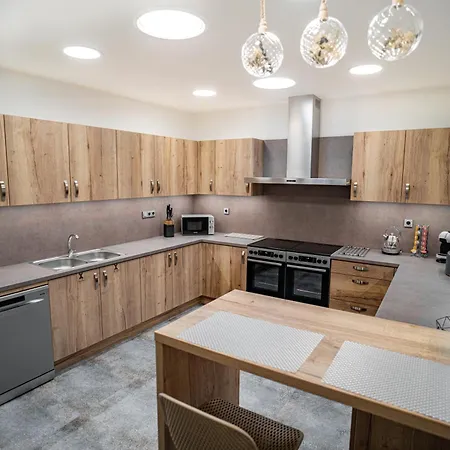 Apartment Apartmanovy Dum Sklipek Trutnov