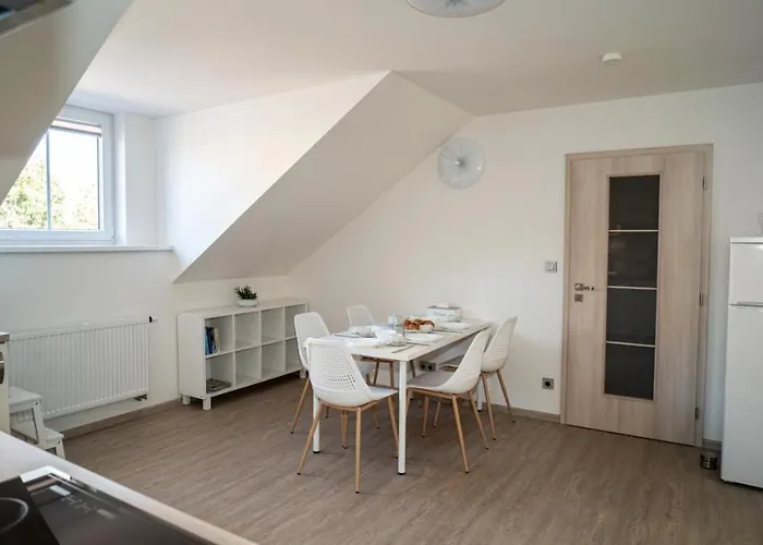Apartmanovy Dum Sklipek